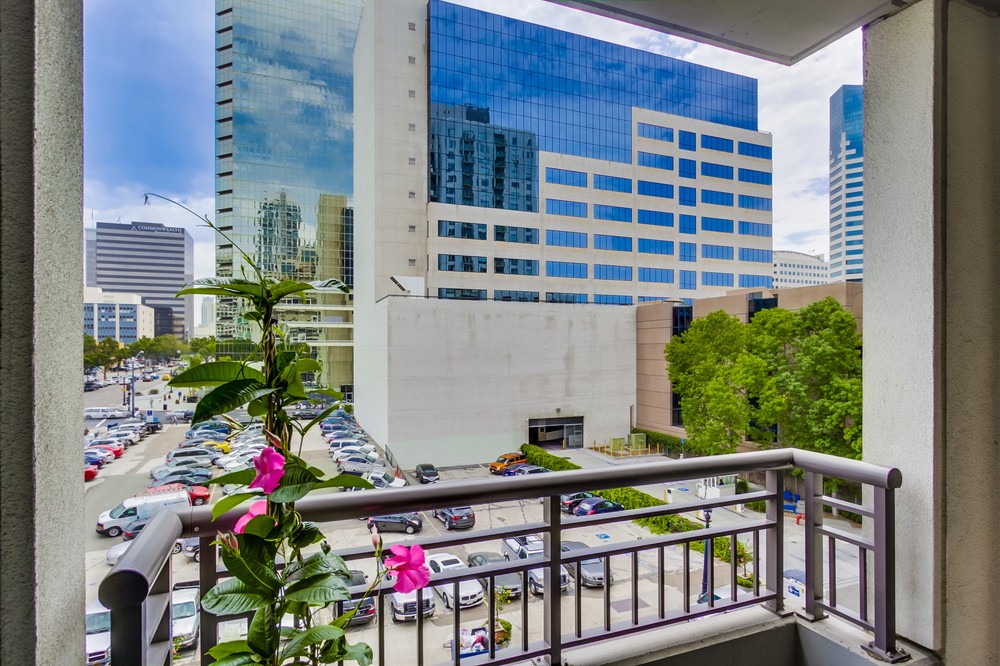 Virtual tour photo 18 of 34 for 1240 India Street #520