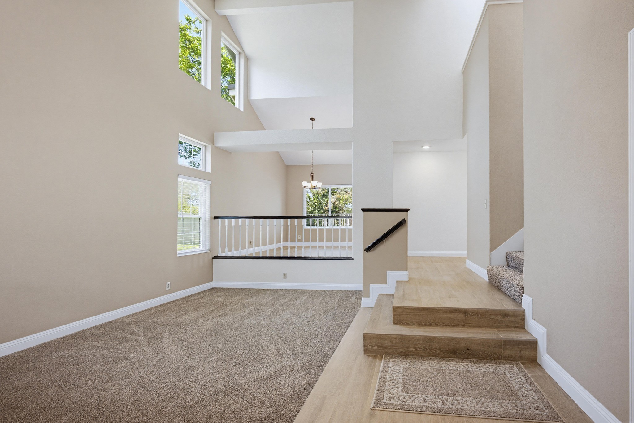 Virtual tour photo 9 of 60 for 1240 Jonah Dr