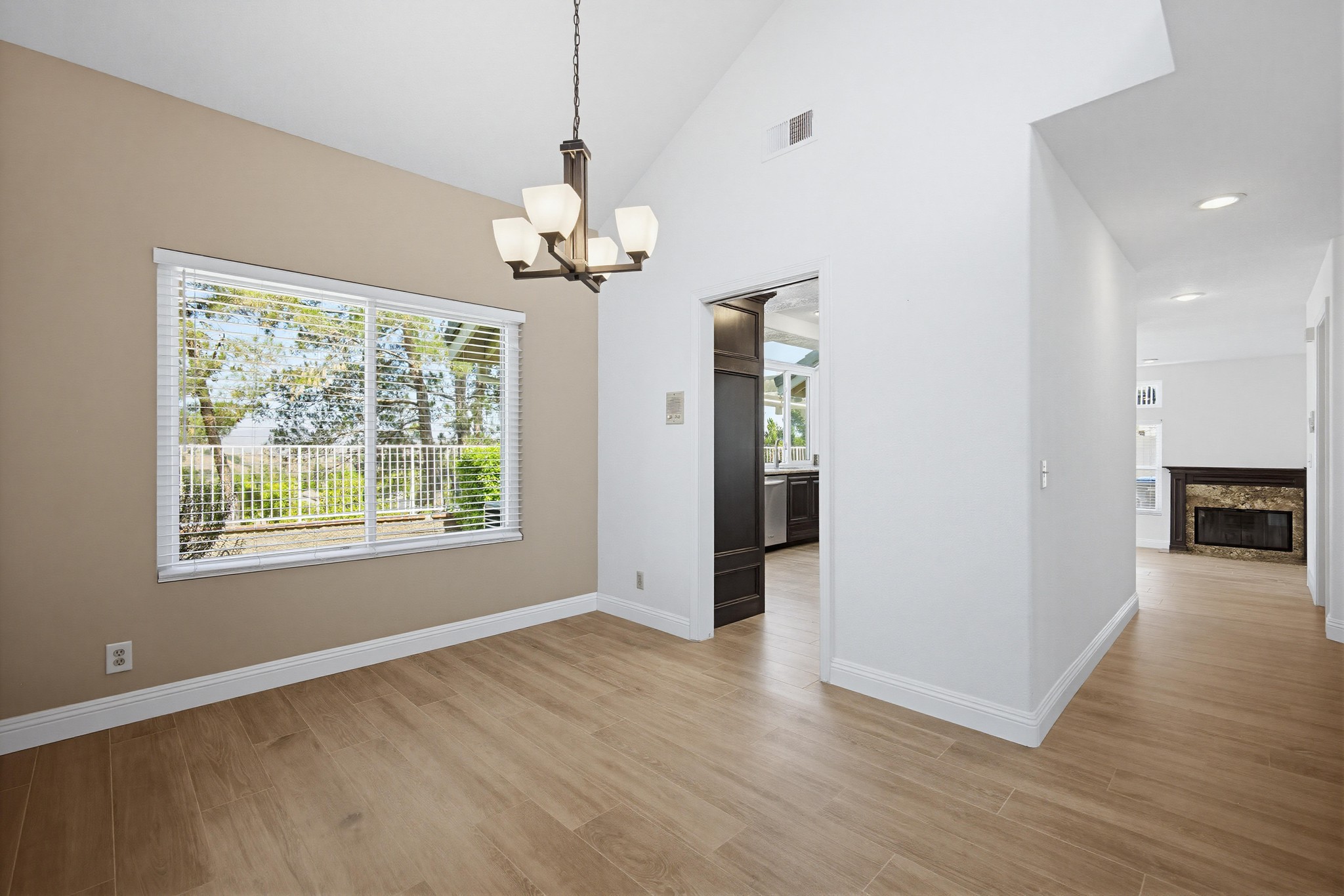 Virtual tour photo 15 of 60 for 1240 Jonah Dr