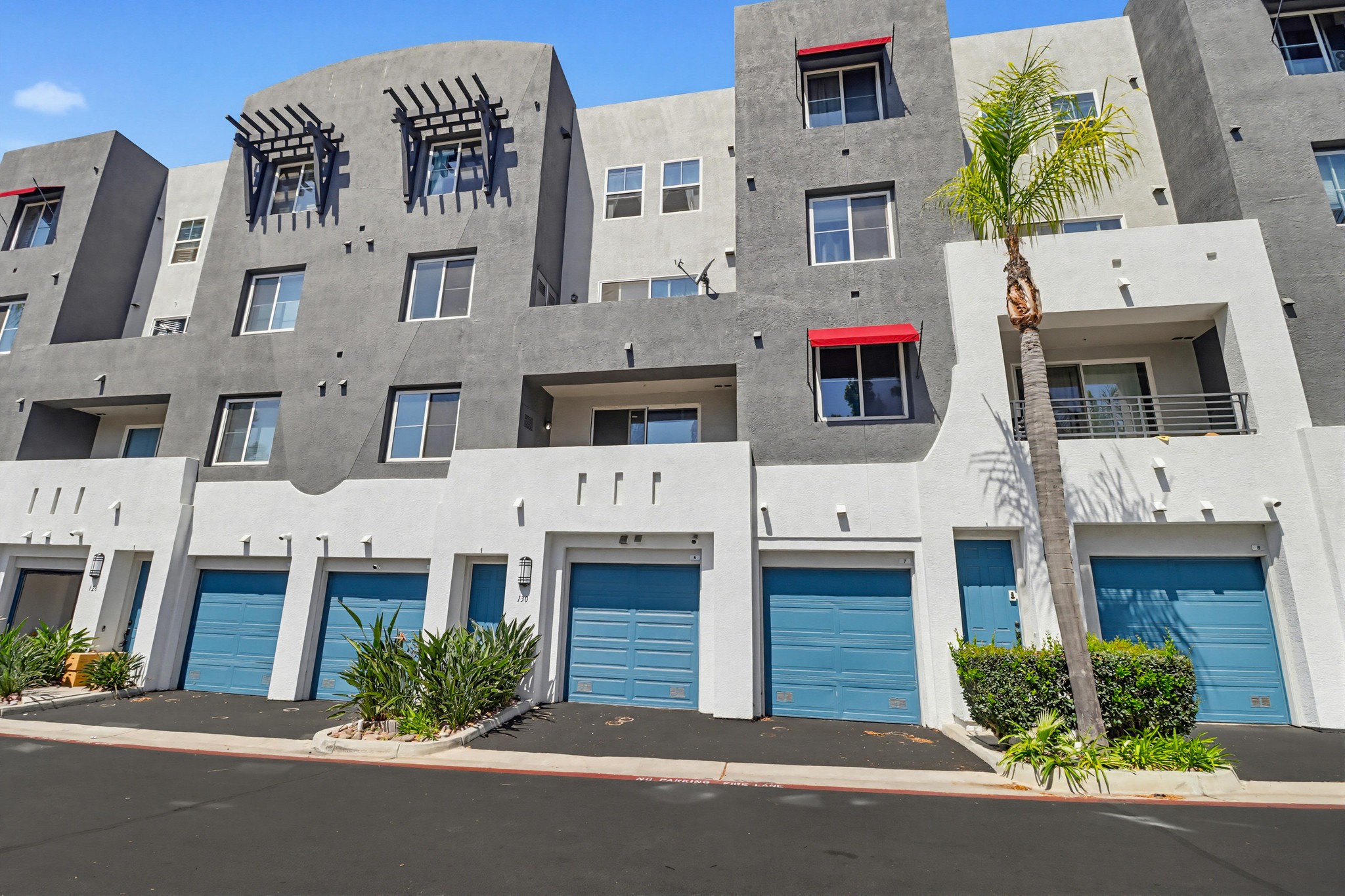 Virtual tour photo 3 of 47 for 1241 Santa Cora Ave UNIT 130