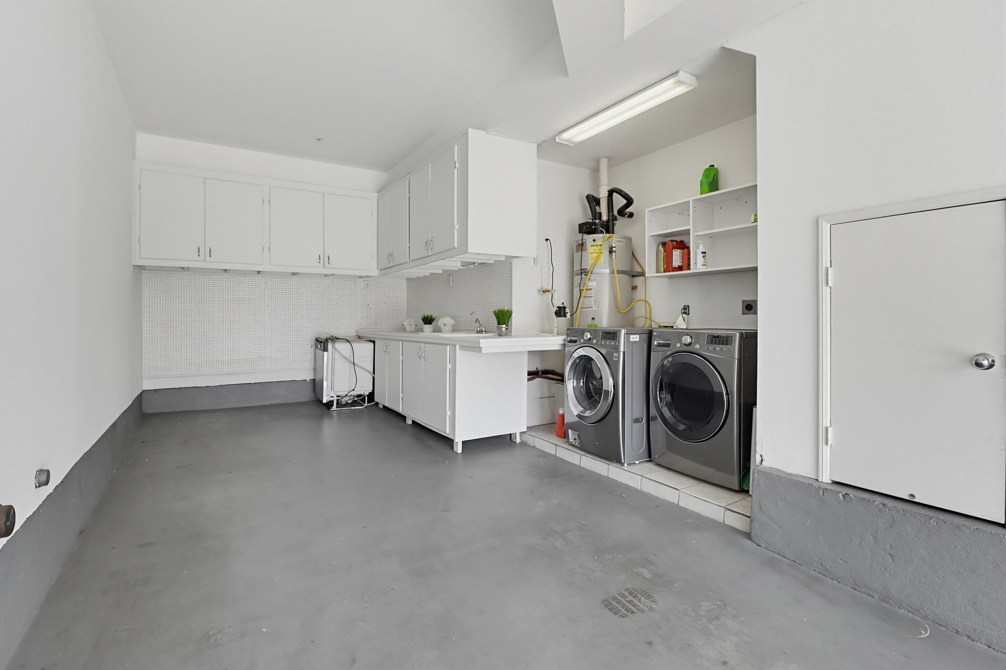 Virtual tour photo 42 of 47 for 1241 Santa Cora Ave UNIT 130