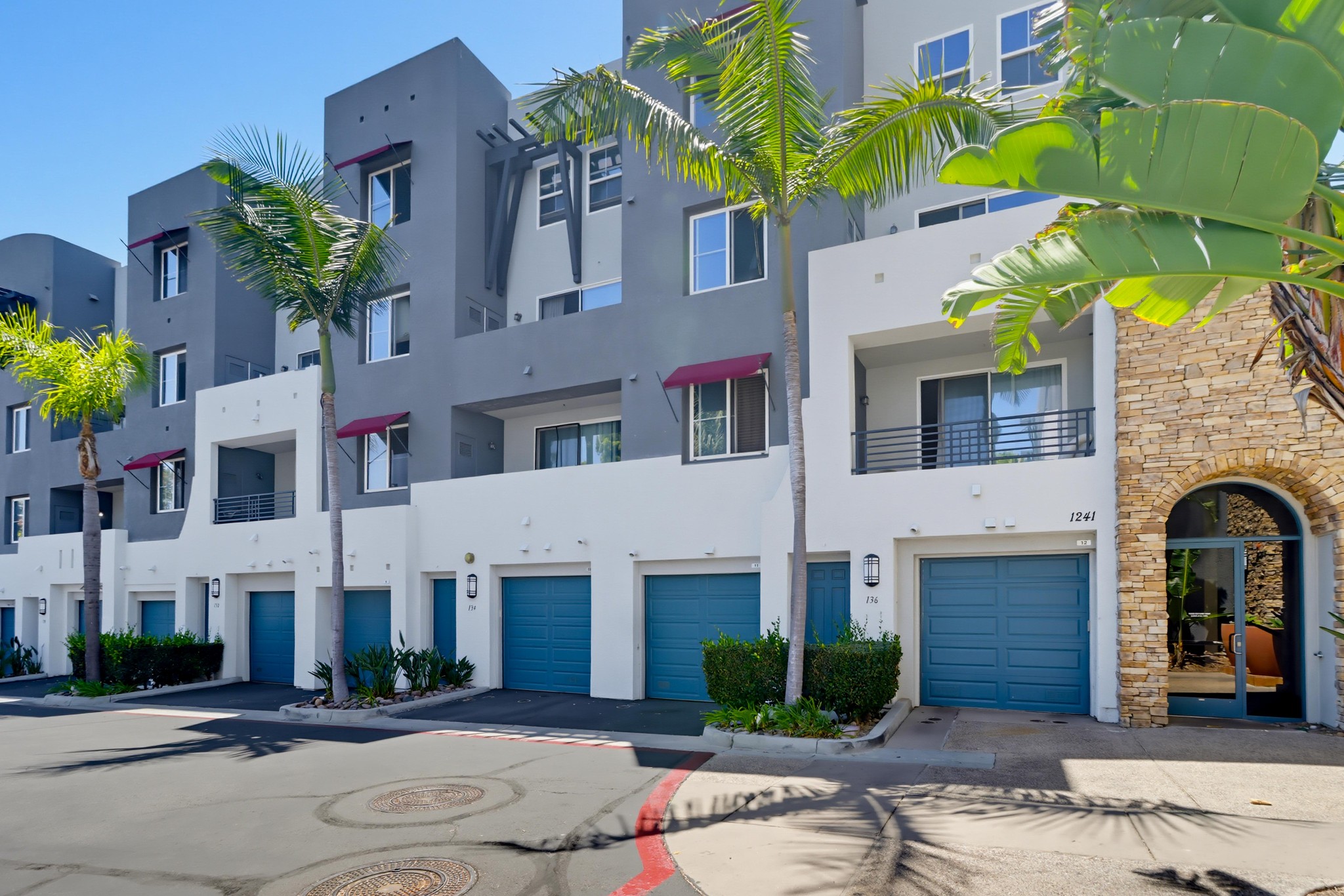Virtual tour photo 1 of 46 for 1241 Santa Cora Ave Unit 334
