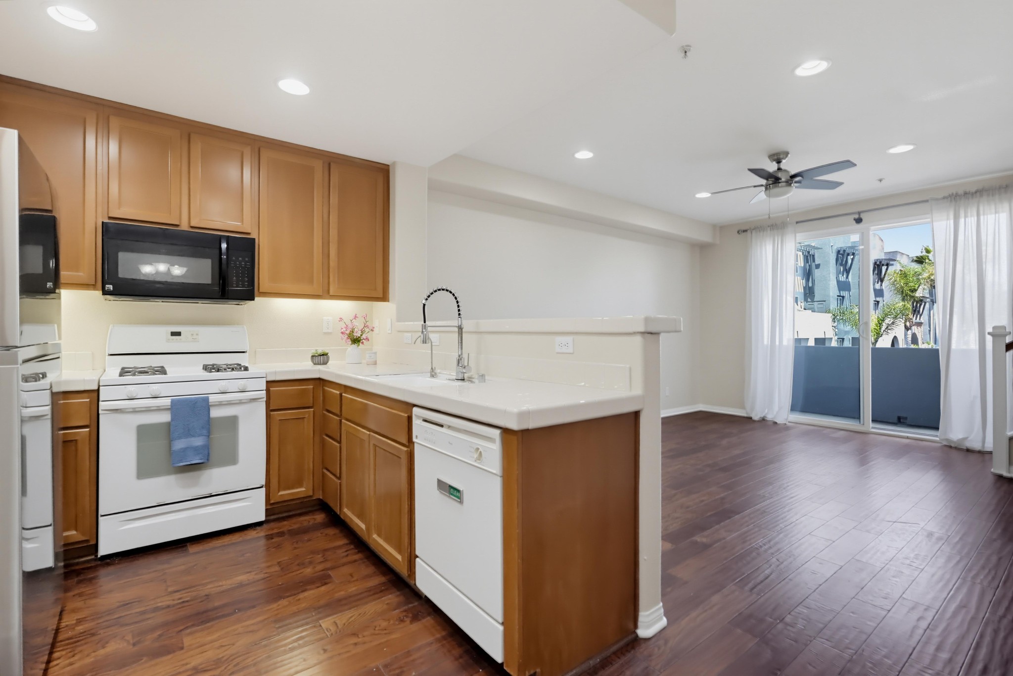 Virtual tour photo 5 of 46 for 1241 Santa Cora Ave Unit 334