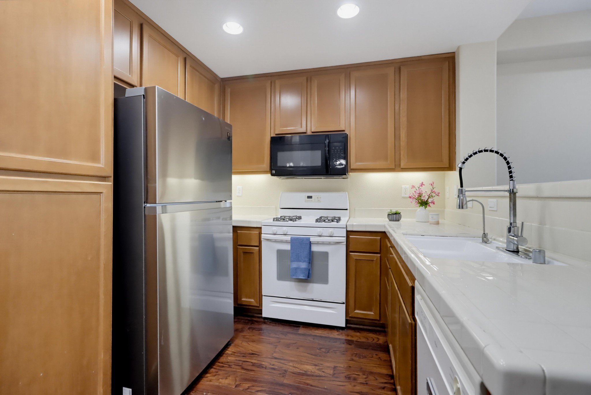 Virtual tour photo 7 of 46 for 1241 Santa Cora Ave Unit 334