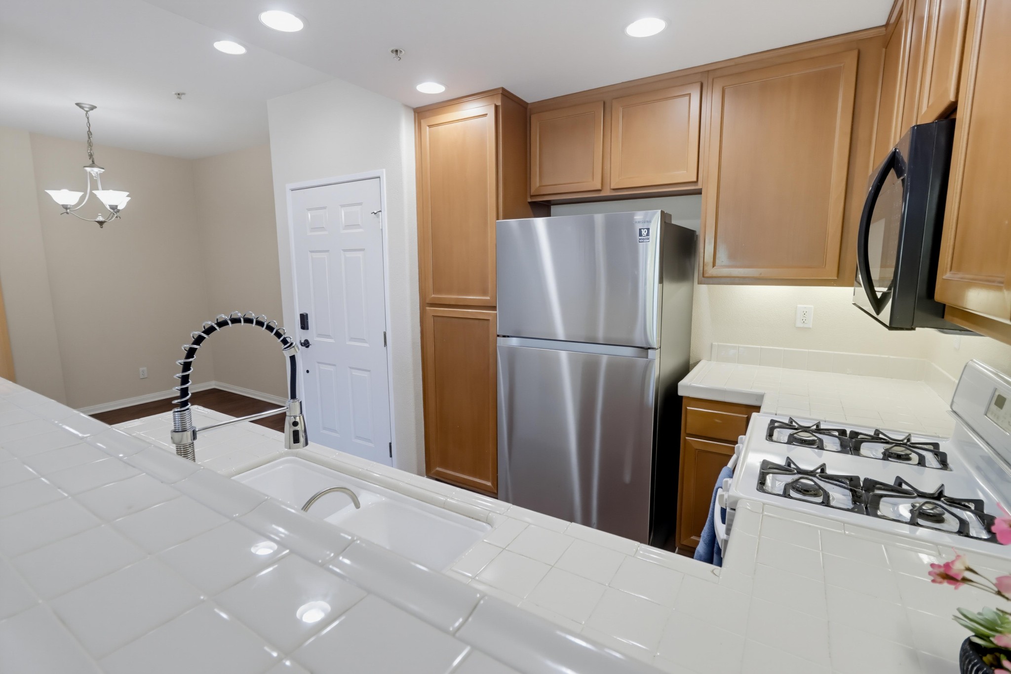 Virtual tour photo 15 of 46 for 1241 Santa Cora Ave Unit 334