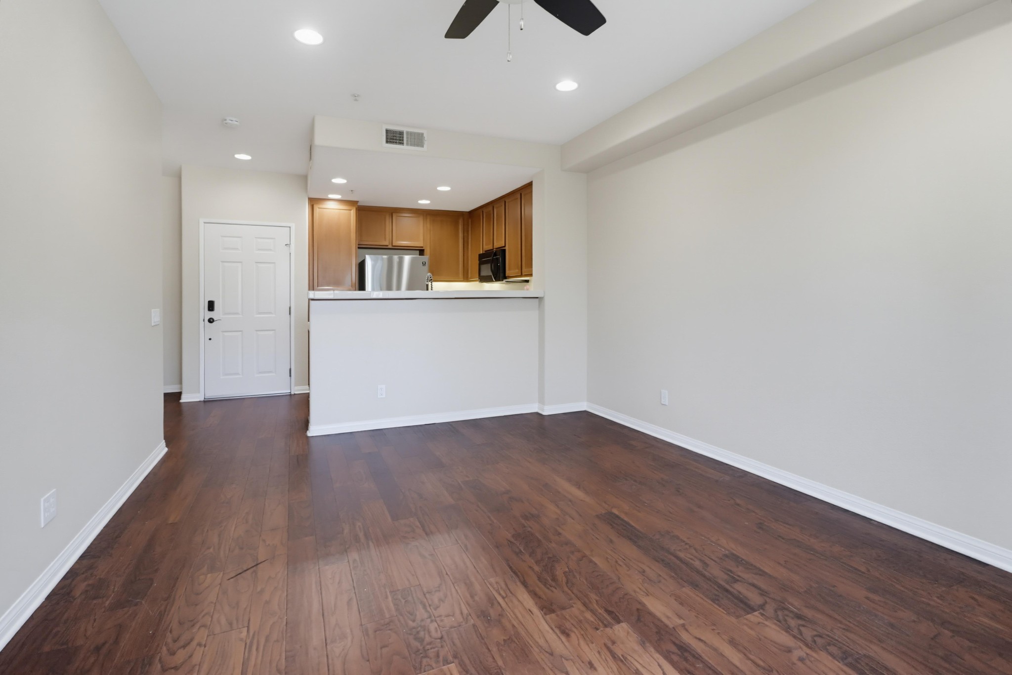 Virtual tour photo 18 of 46 for 1241 Santa Cora Ave Unit 334