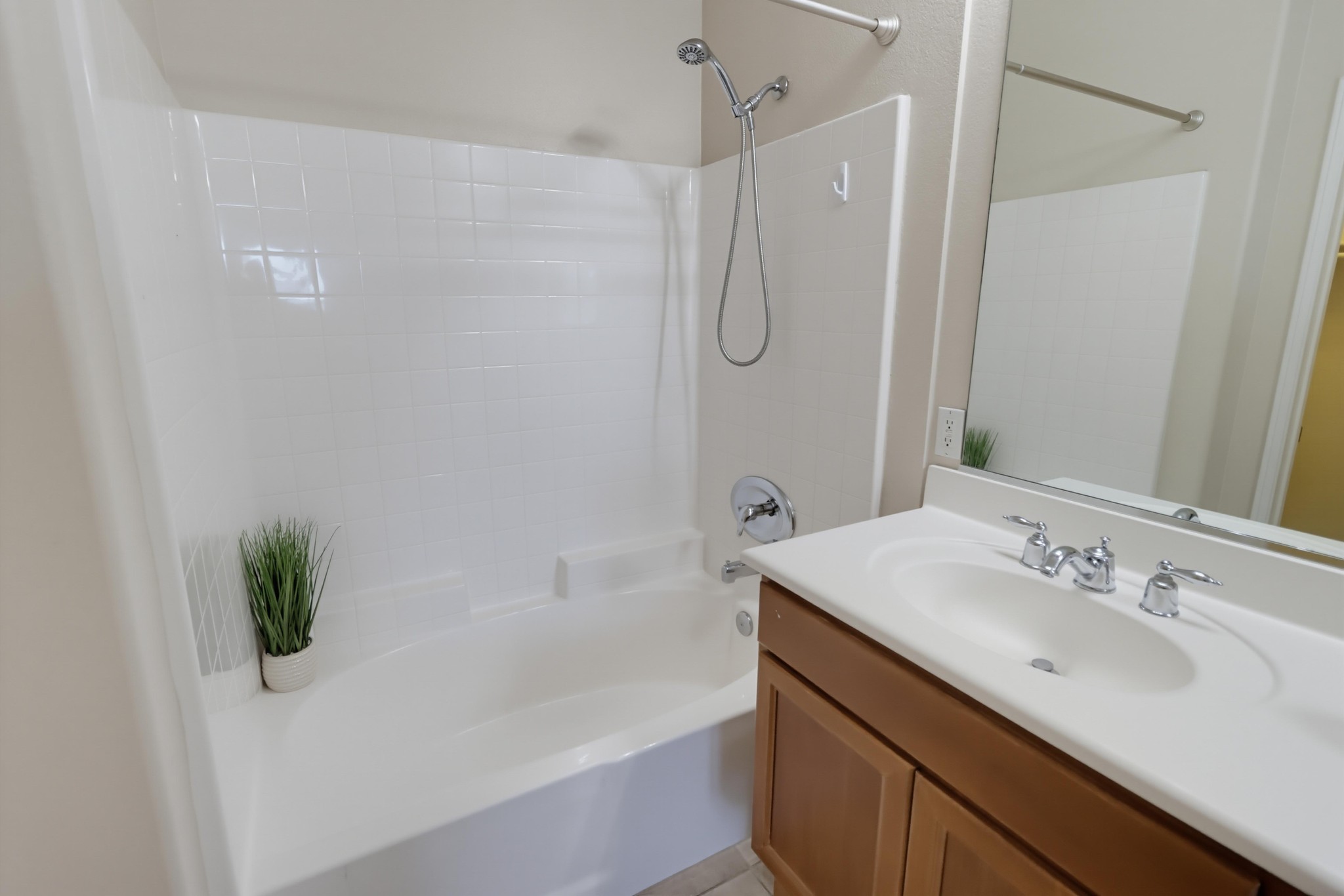 Virtual tour photo 28 of 46 for 1241 Santa Cora Ave Unit 334