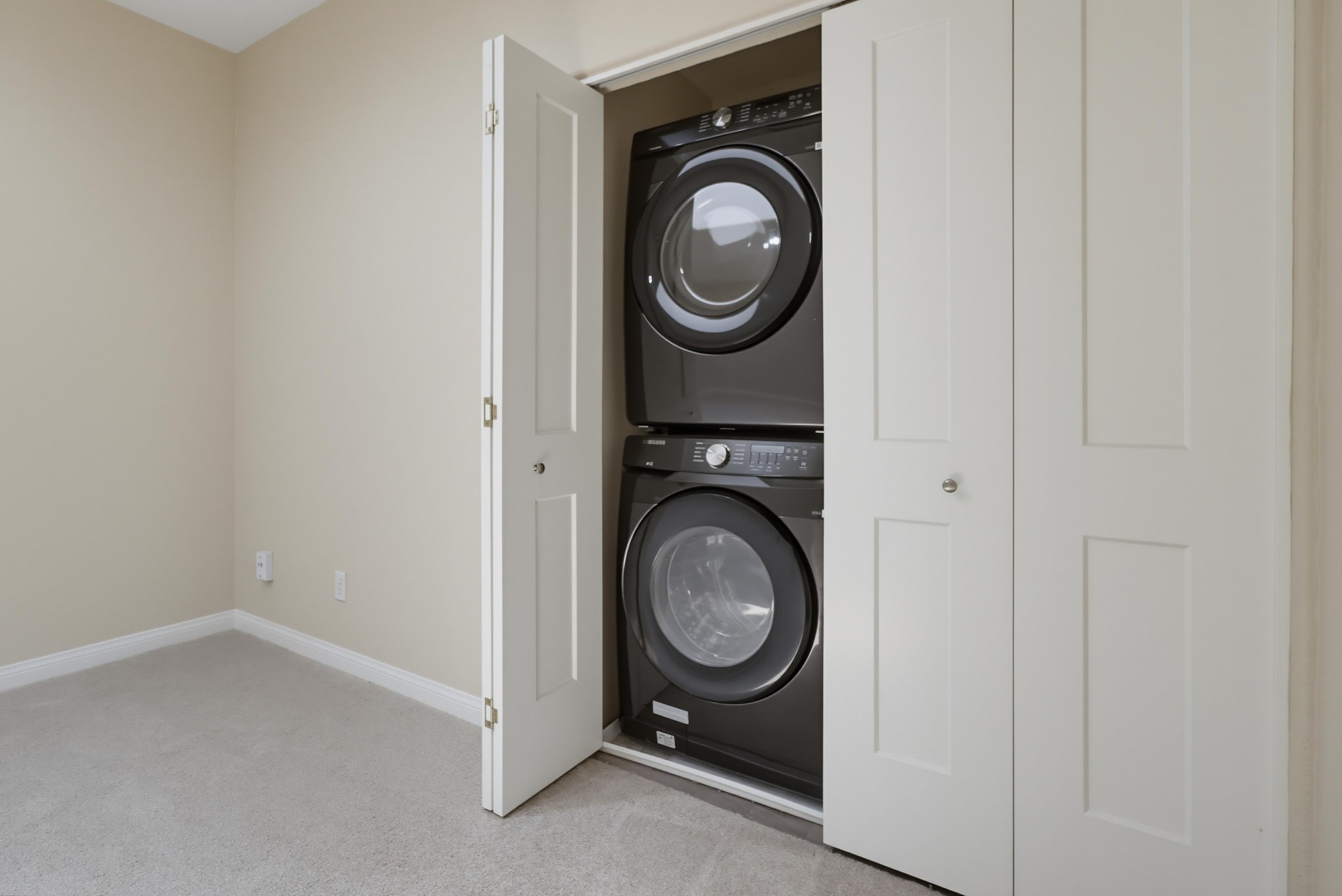 Virtual tour photo 42 of 46 for 1241 Santa Cora Ave Unit 334