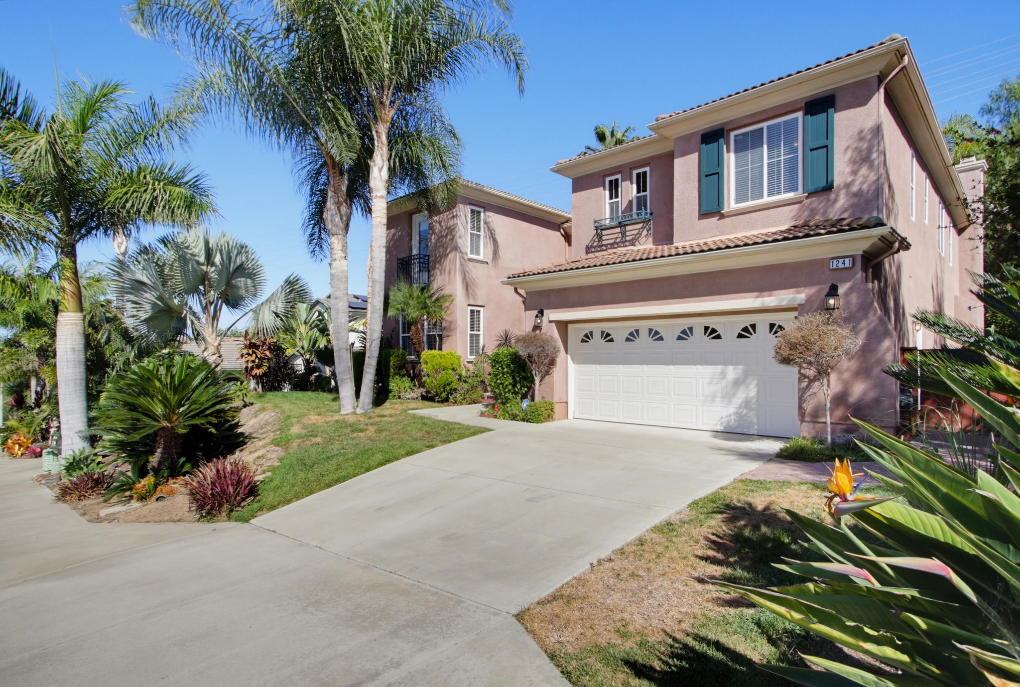 Virtual tour photo 4 of 79 for 1241 White Sands Dr