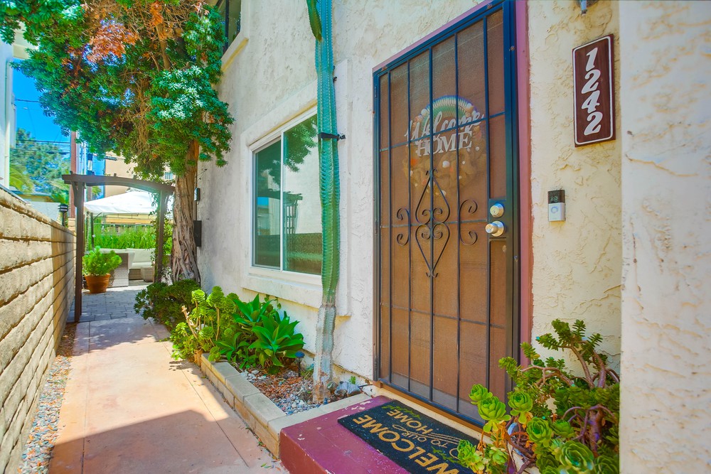 Virtual tour photo 4 of 39 for 1242 Grand Ave