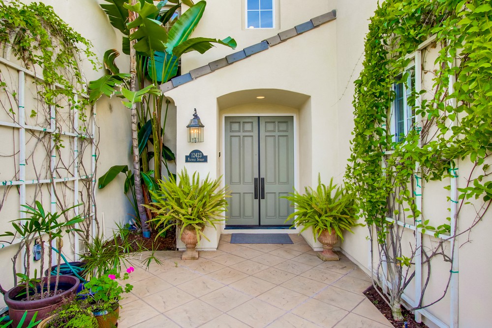 Virtual tour photo 5 of 62 for 12423 Figtree St