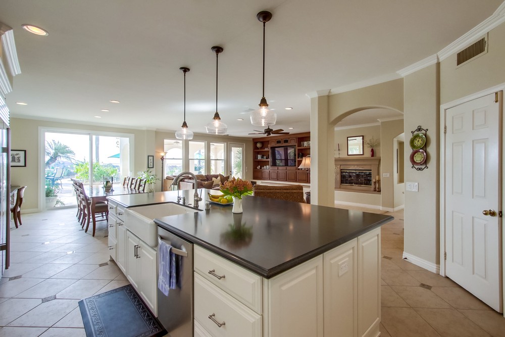 Virtual tour photo 18 of 62 for 12423 Figtree St