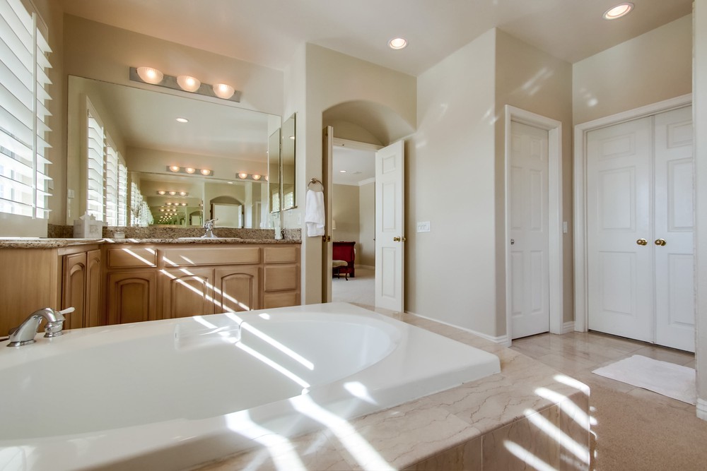 Virtual tour photo 31 of 62 for 12423 Figtree St