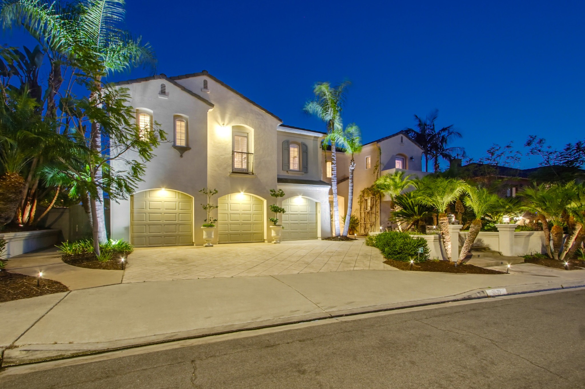 Virtual tour photo 4 of 138 for 12423 Figtree St