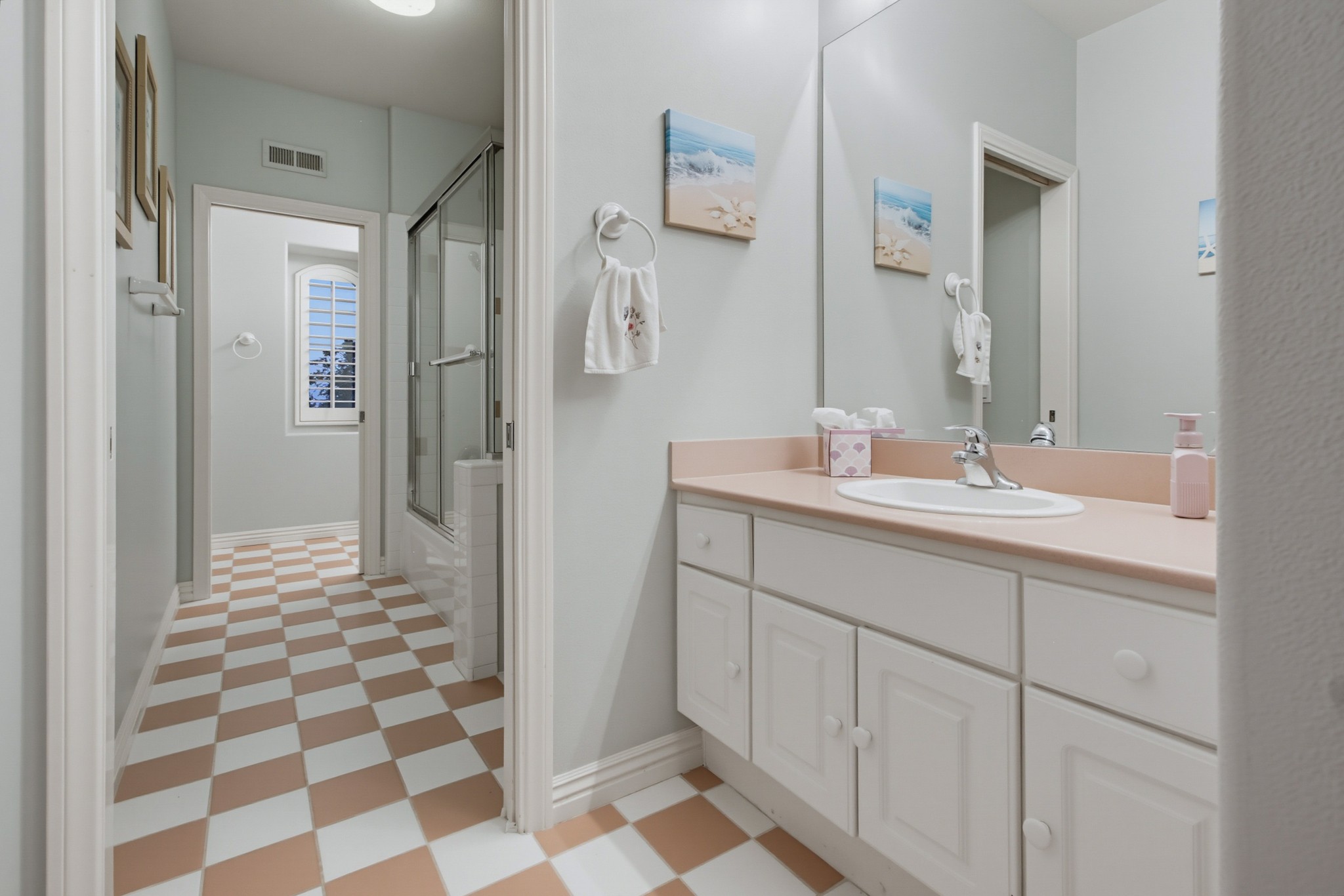 Virtual tour photo 70 of 138 for 12423 Figtree St