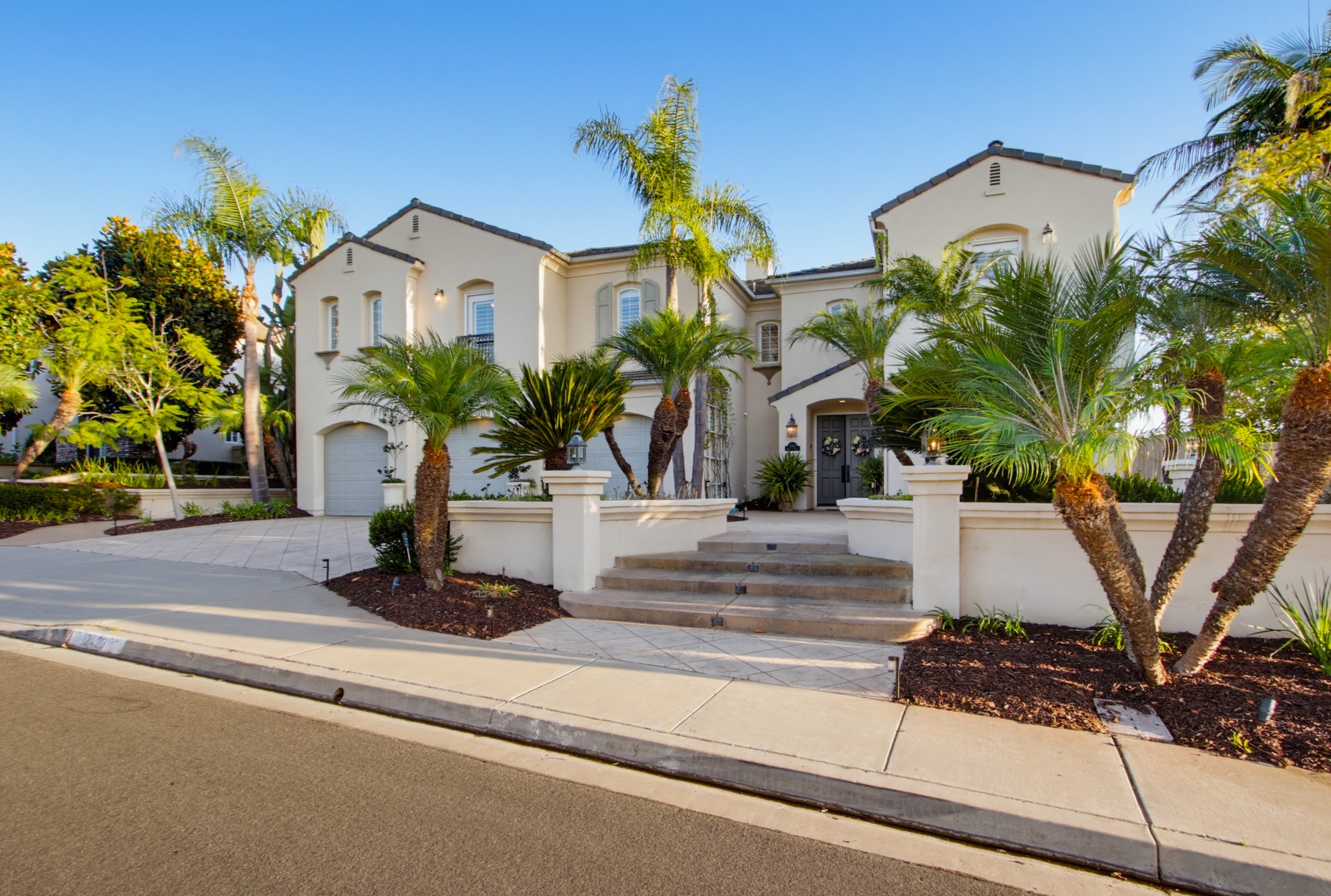 Virtual tour photo 75 of 138 for 12423 Figtree St