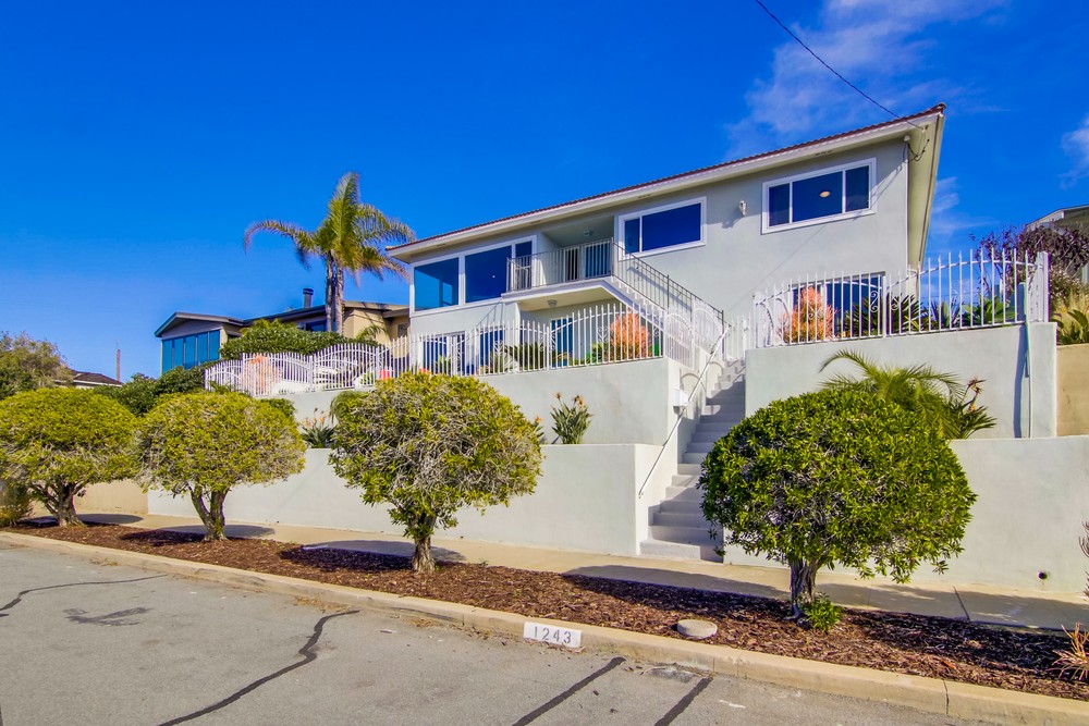 Virtual tour photo 1 of 77 for 1243 Trieste Dr