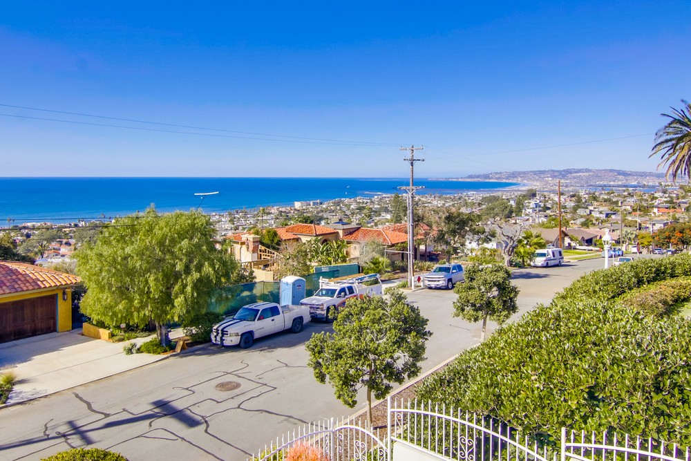 Virtual tour photo 12 of 77 for 1243 Trieste Dr