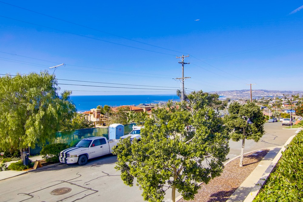 Virtual tour photo 13 of 77 for 1243 Trieste Dr