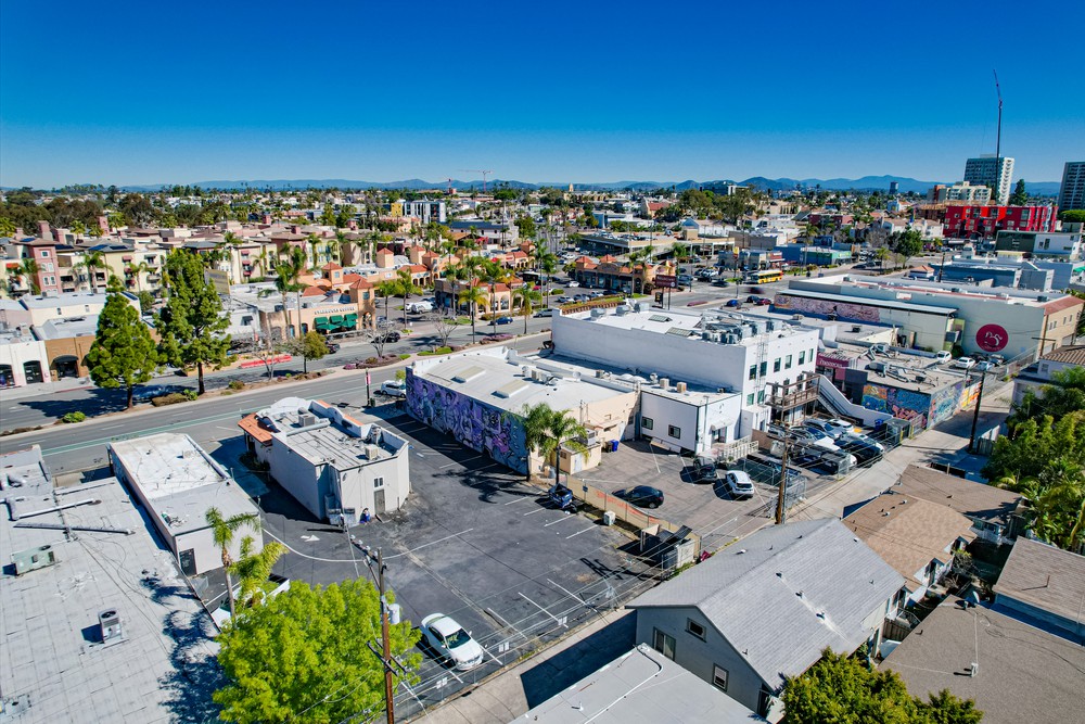 Virtual tour photo 16 of 33 for 1243 University Ave