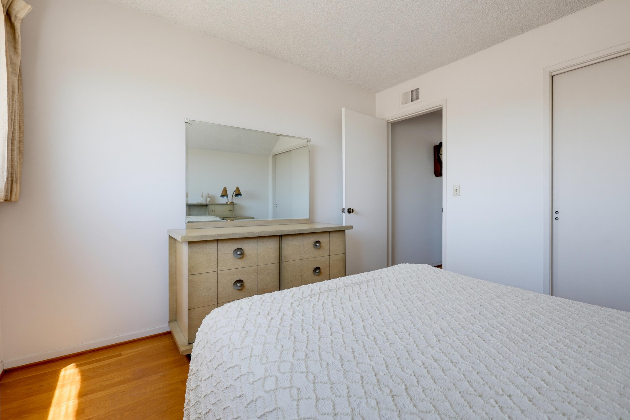 Virtual tour photo 31 of 66 for 12431 Blackmer St