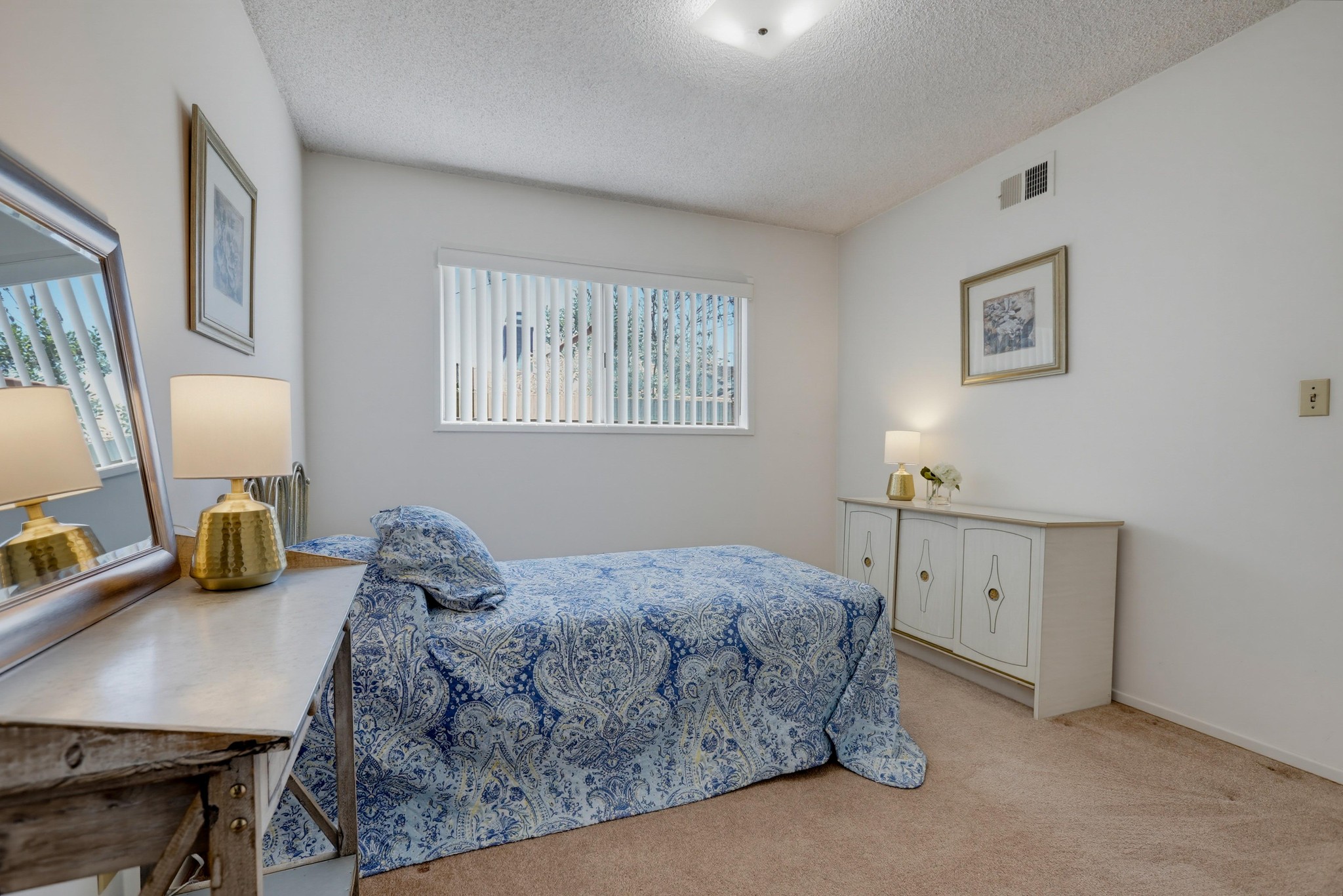 Virtual tour photo 53 of 66 for 12431 Blackmer St