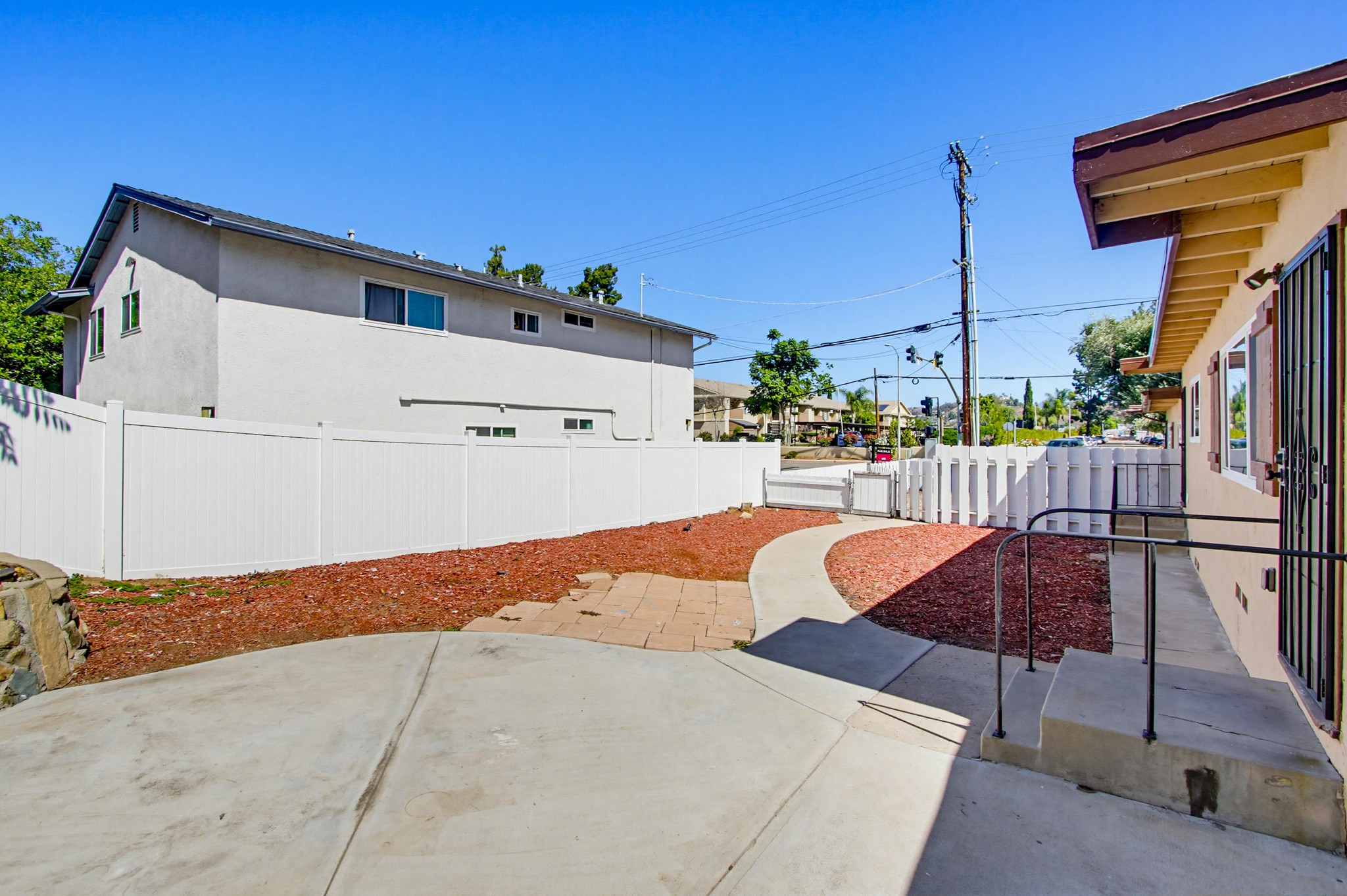 Virtual tour photo 6 of 39 for 12431 Julian Ave