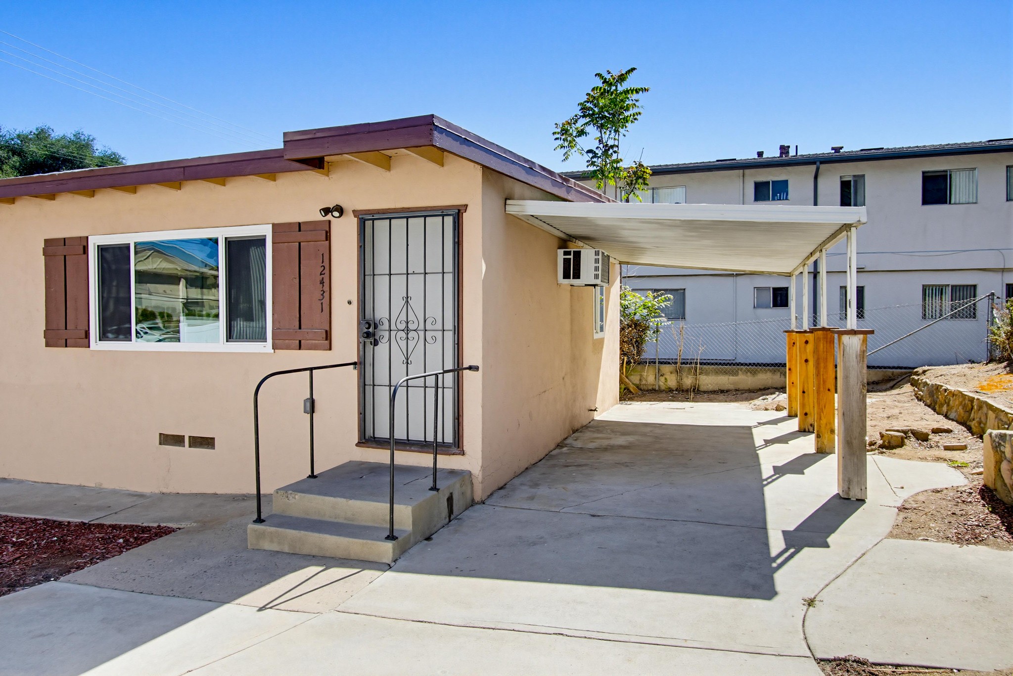 Virtual tour photo 7 of 39 for 12431 Julian Ave