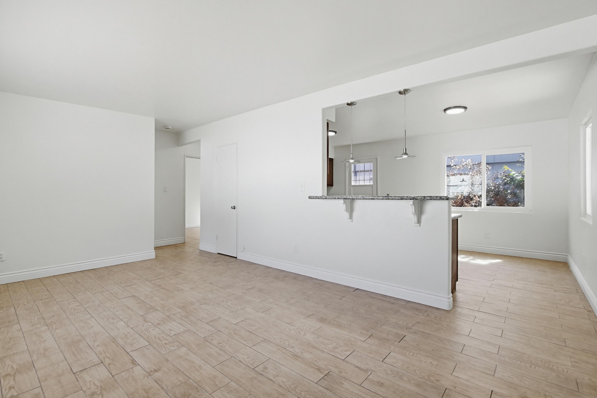 Virtual tour photo 9 of 39 for 12431 Julian Ave
