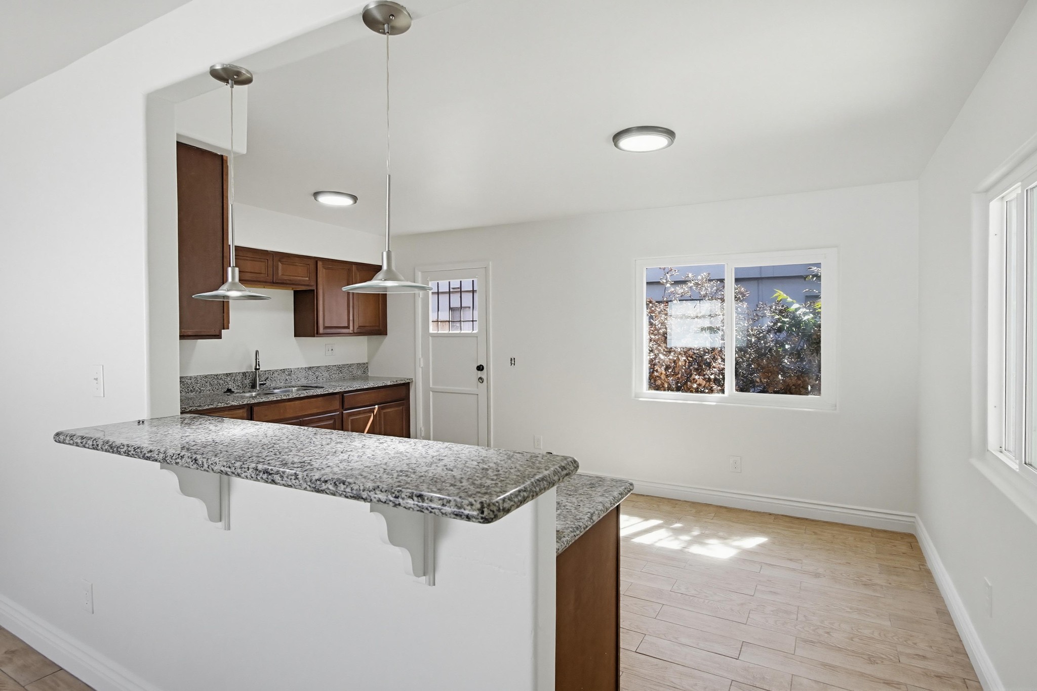 Virtual tour photo 14 of 39 for 12431 Julian Ave