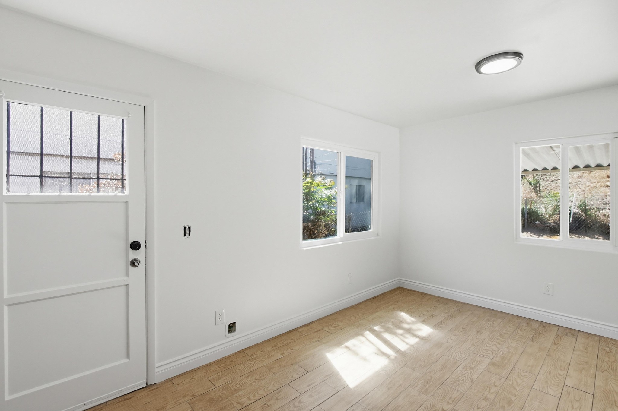 Virtual tour photo 19 of 39 for 12431 Julian Ave