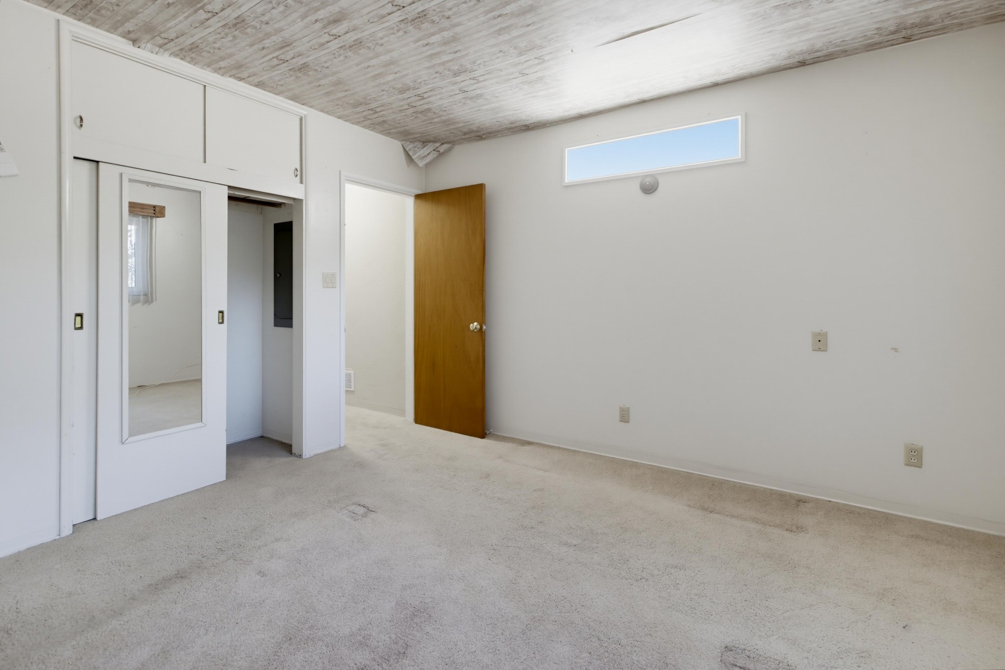 Virtual tour photo 18 of 49 for 12435 Rockcrest Rd