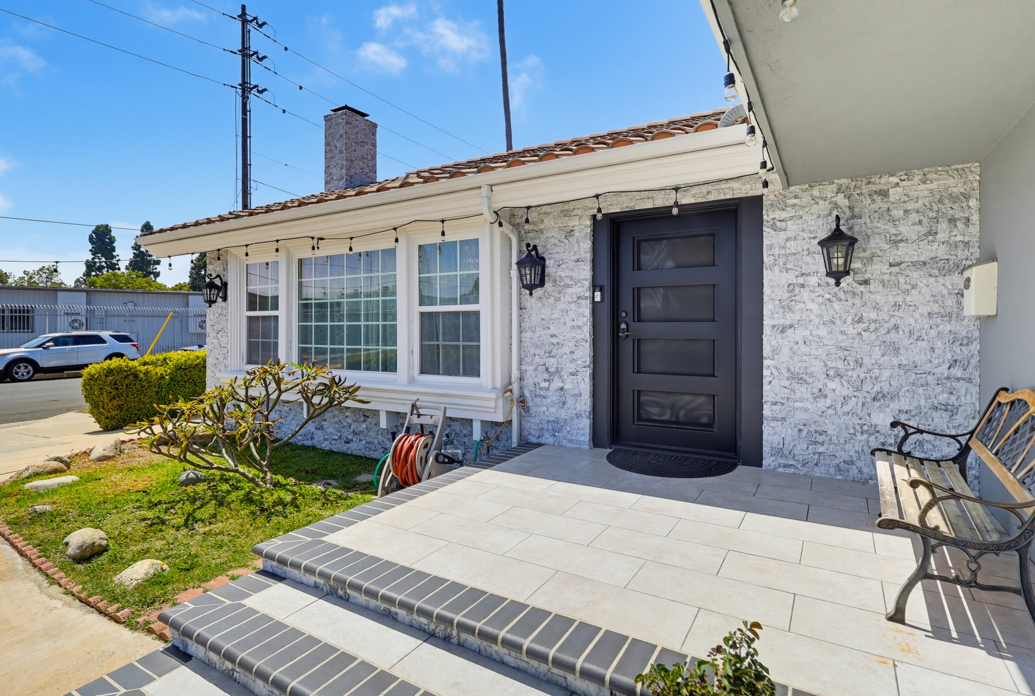 Virtual tour photo 6 of 75 for 12449 Allin St