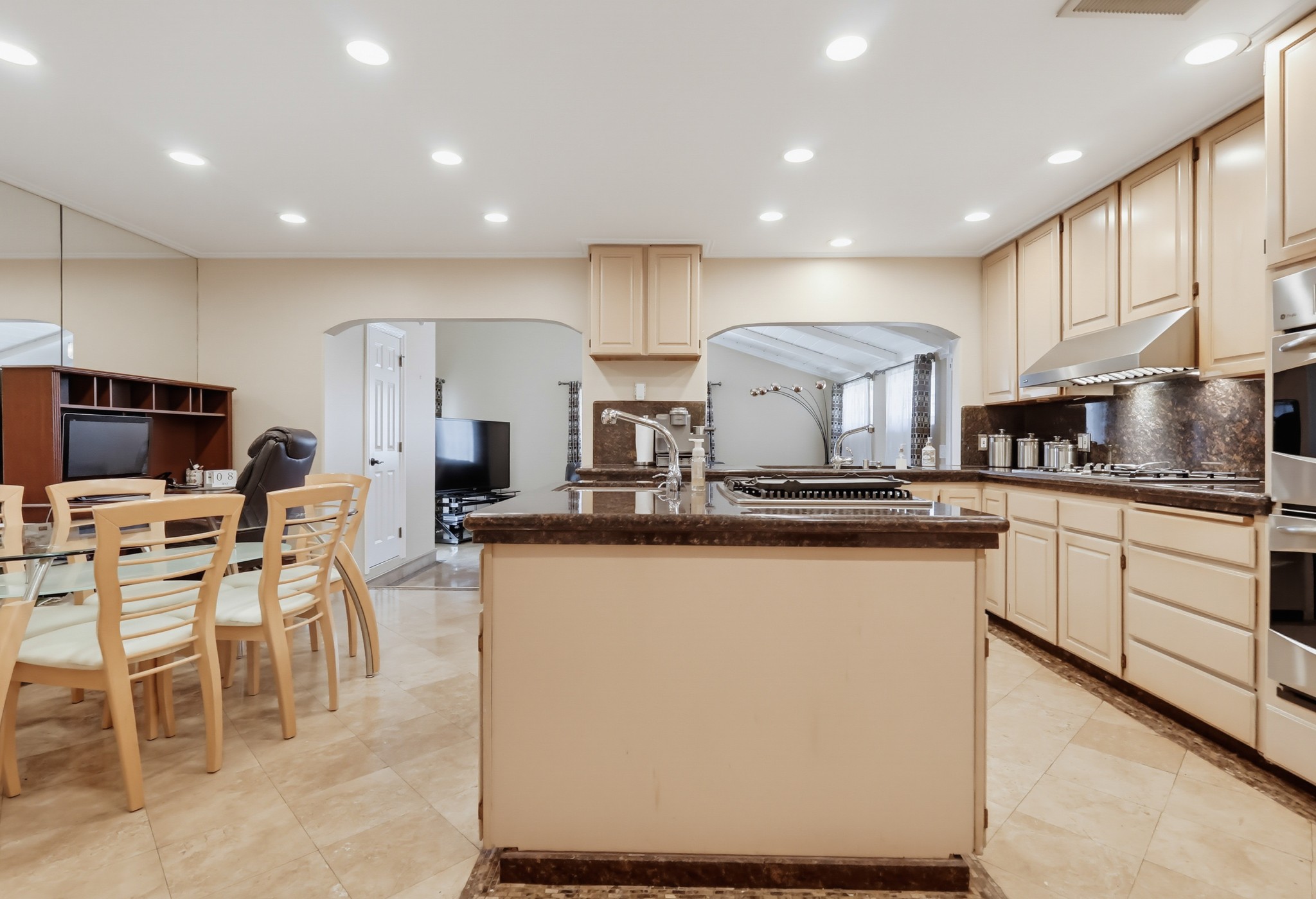 Virtual tour photo 18 of 75 for 12449 Allin St