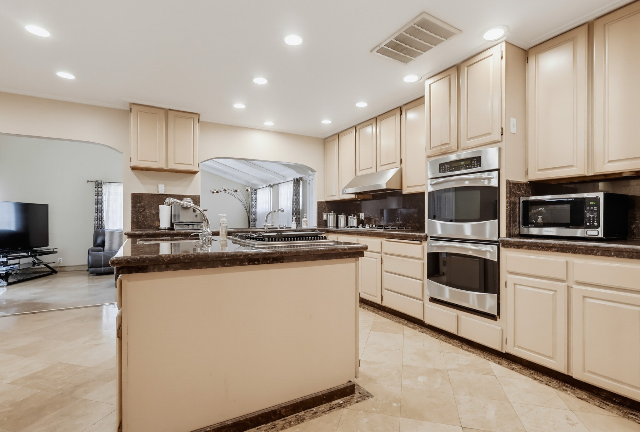 Virtual tour photo 19 of 75 for 12449 Allin St