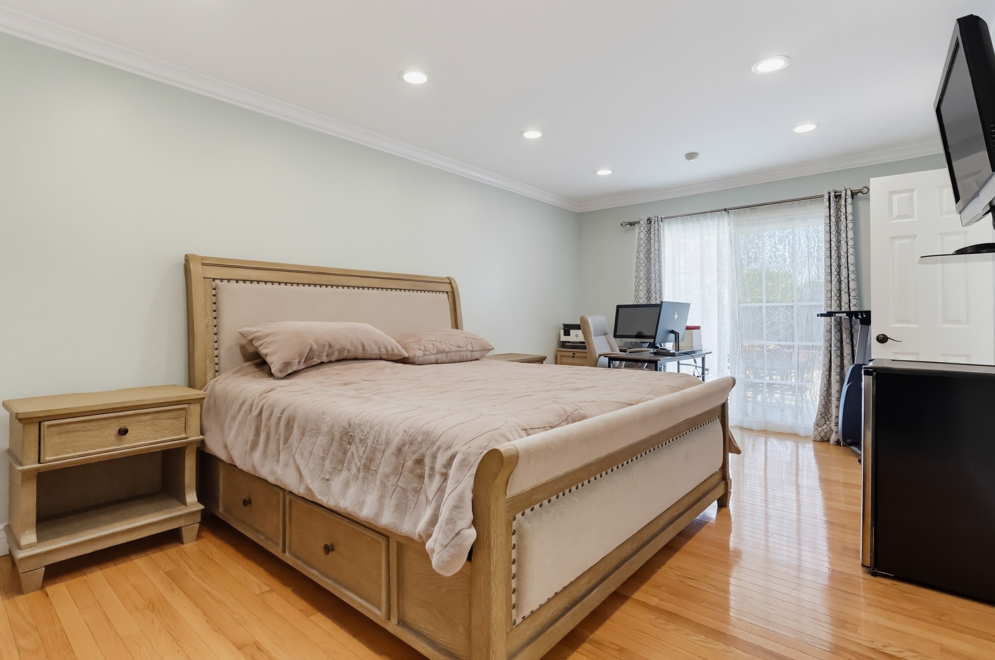 Virtual tour photo 32 of 75 for 12449 Allin St