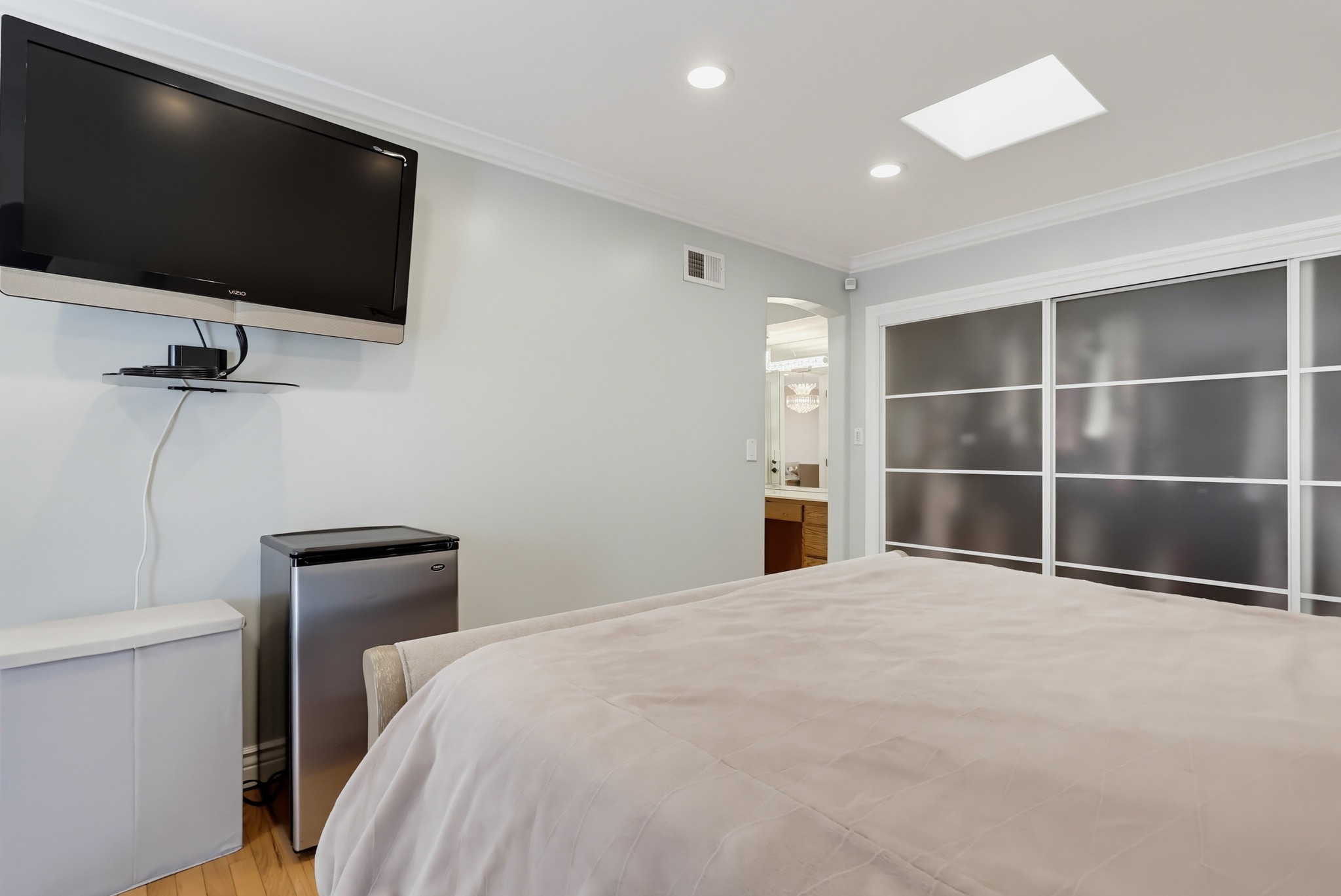 Virtual tour photo 33 of 75 for 12449 Allin St