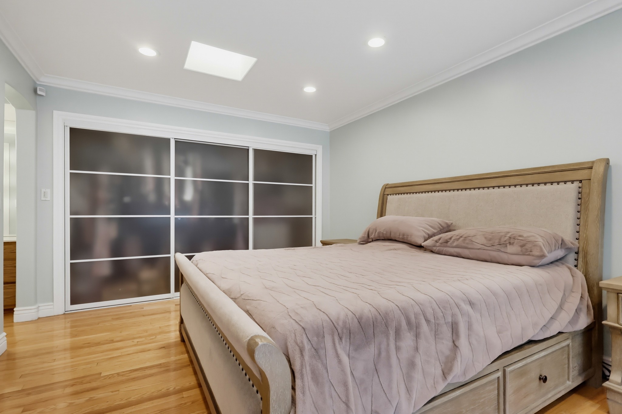 Virtual tour photo 34 of 75 for 12449 Allin St