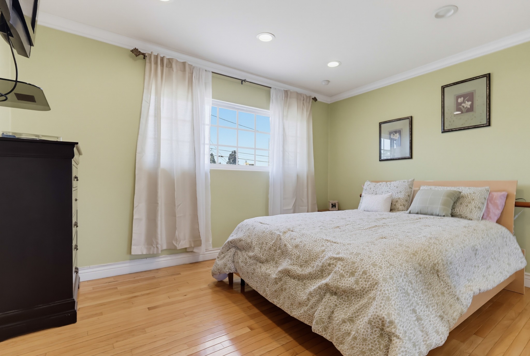 Virtual tour photo 46 of 75 for 12449 Allin St