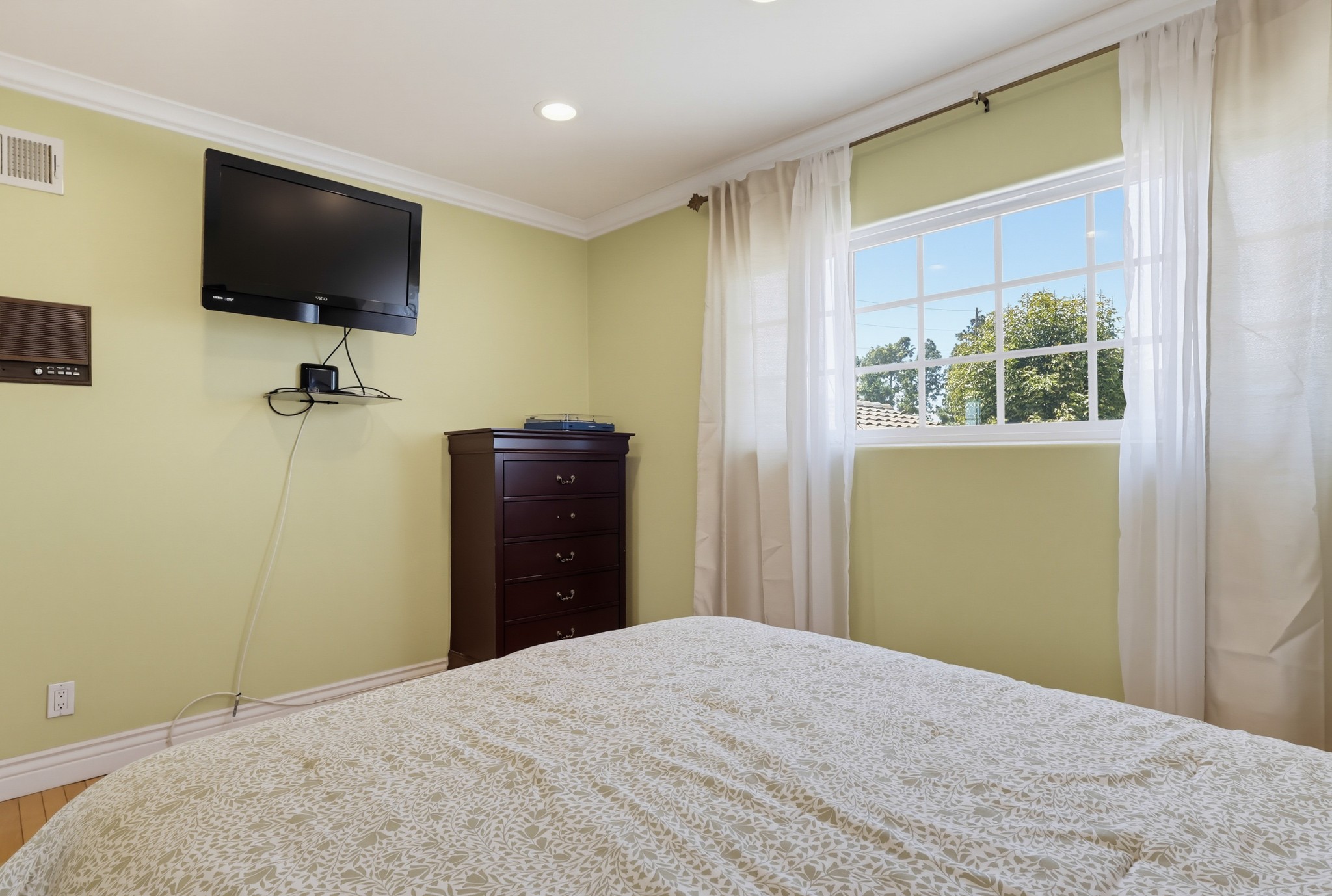 Virtual tour photo 49 of 75 for 12449 Allin St