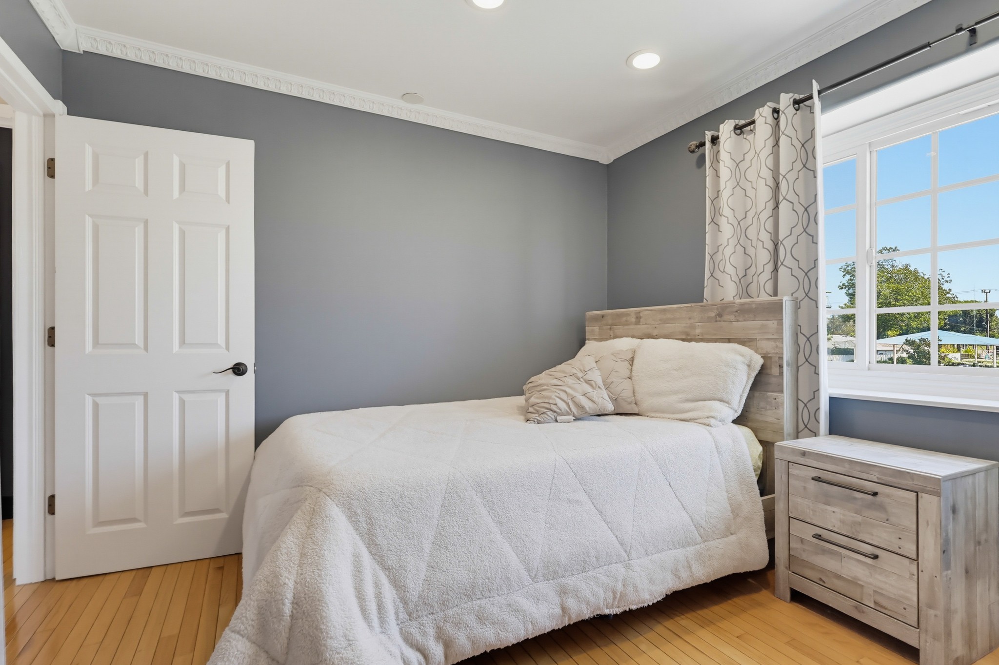 Virtual tour photo 54 of 75 for 12449 Allin St