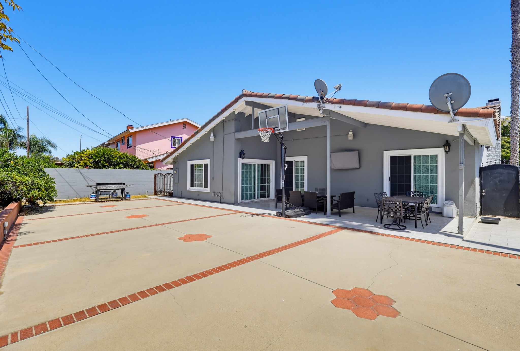 Virtual tour photo 69 of 75 for 12449 Allin St