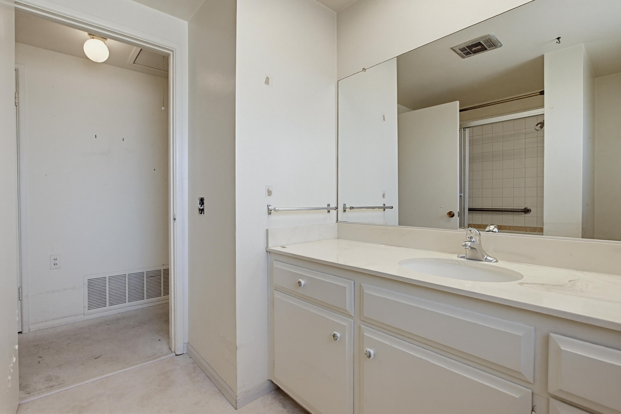 Virtual tour photo 32 of 52 for 12459 Pipo Rd
