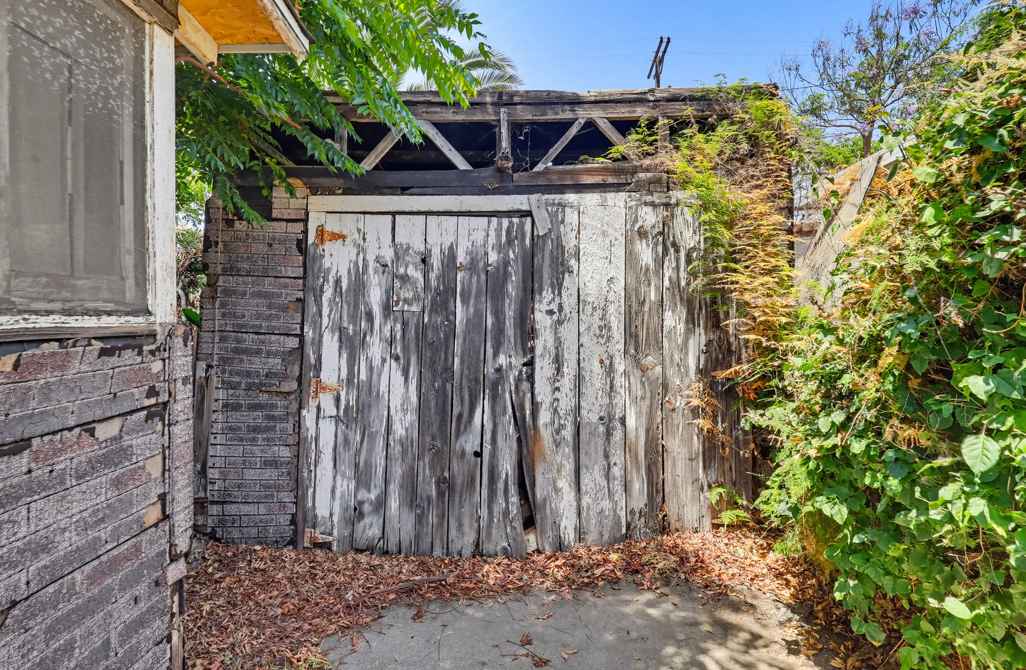 Virtual tour photo 44 of 54 for 1247 W 49th St