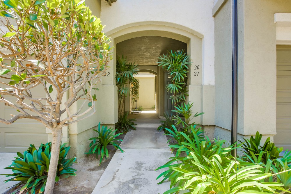 Virtual tour photo 3 of 33 for 12480 Heatherton Ct UNIT 21