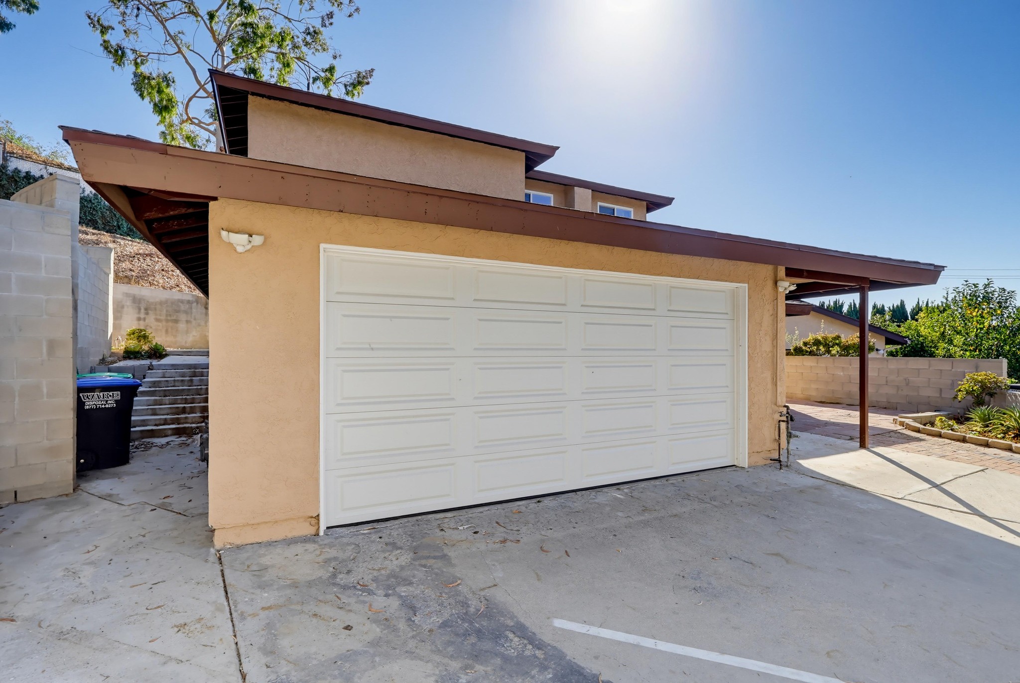 Virtual tour photo 4 of 99 for 125 Campanita Ct