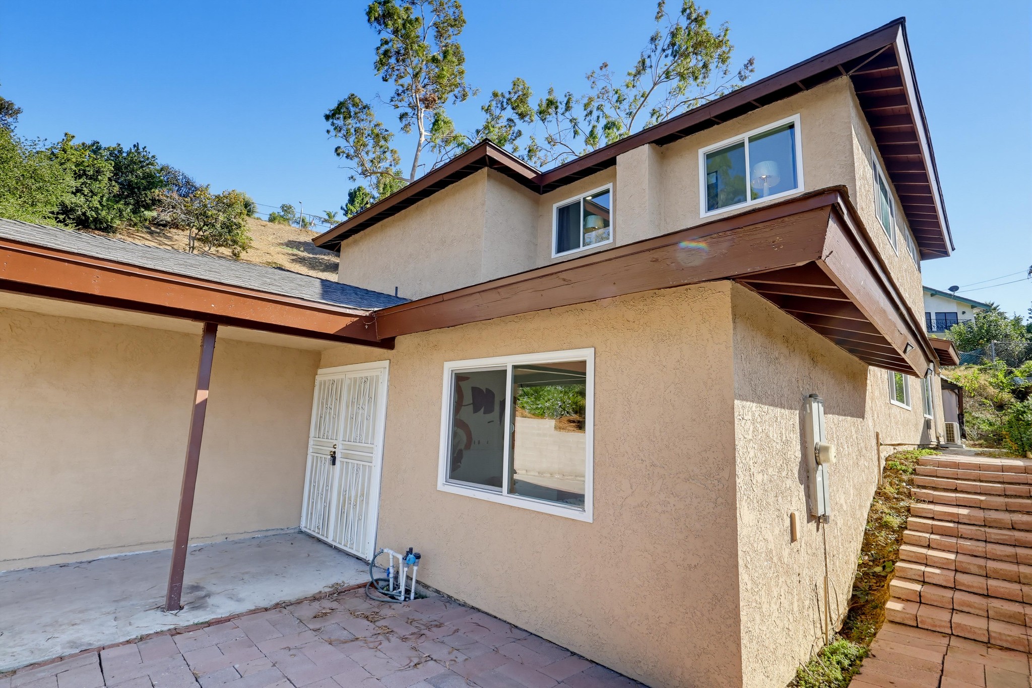 Virtual tour photo 7 of 99 for 125 Campanita Ct