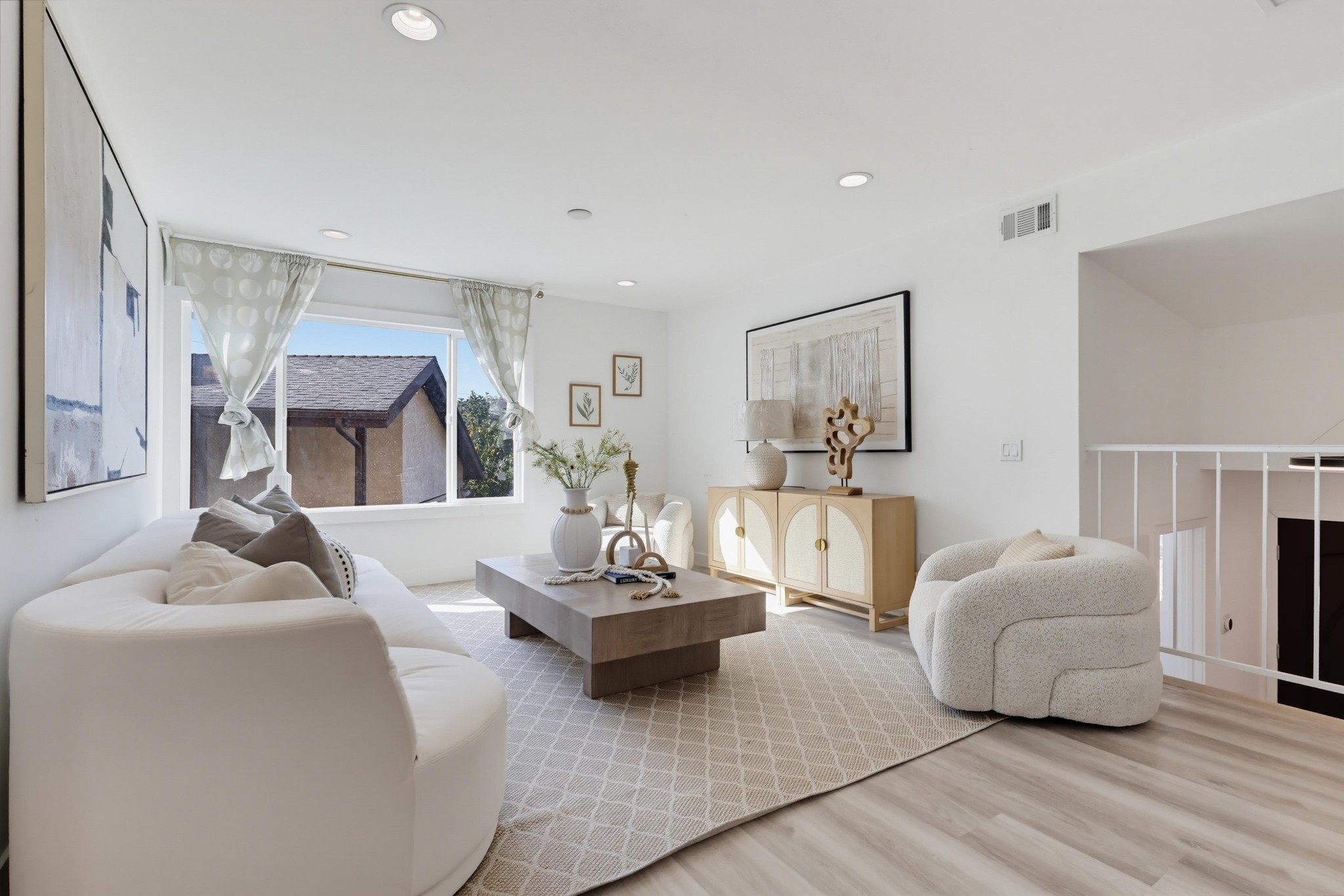 Virtual tour photo 13 of 99 for 125 Campanita Ct