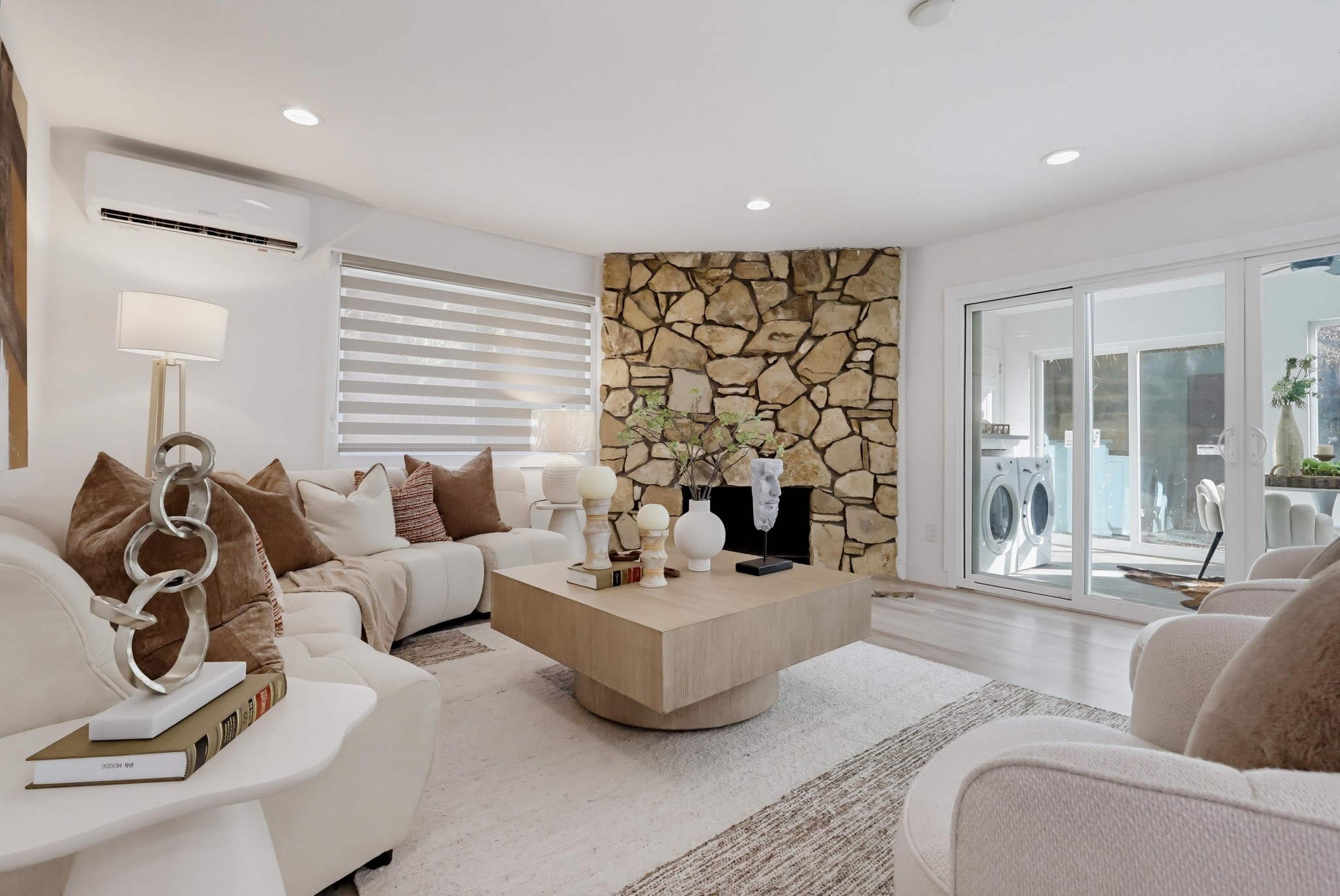 Virtual tour photo 47 of 99 for 125 Campanita Ct