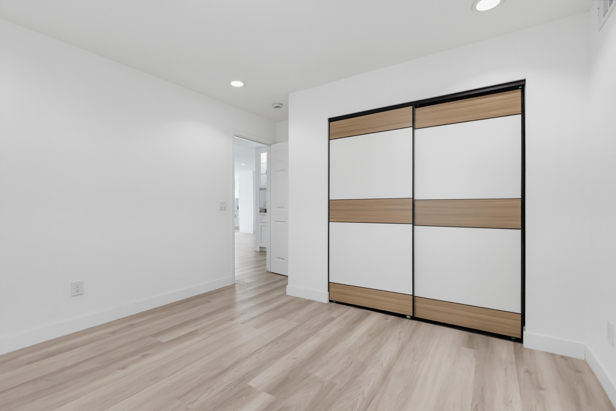 Virtual tour photo 53 of 99 for 125 Campanita Ct